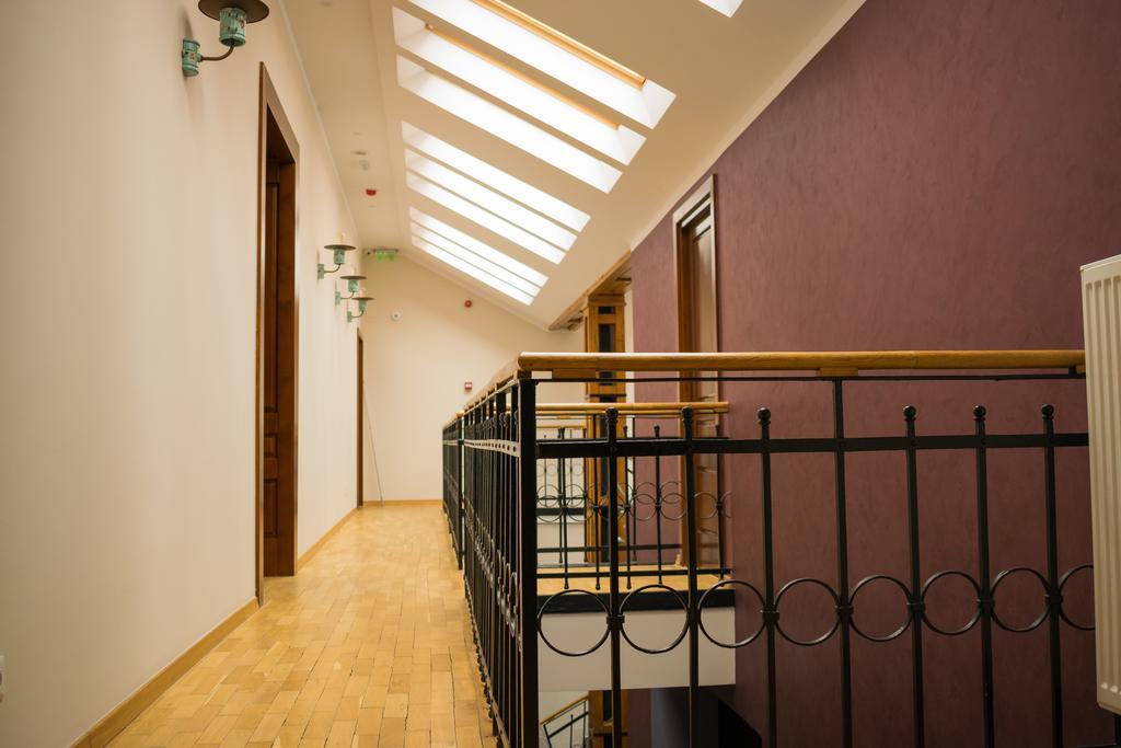 Antler Boutique Hotel Braşov Extérieur photo